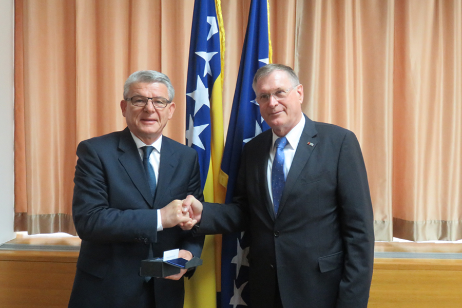 Speaker of the House of Representatives of the Parliamentary Assembly of Bosnia and Herzegovina, Šefik Džaferović, spoke with Vice-President of German Bundestag